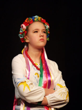 Theater Studio "Povitrulya" – "Po-modnomu"