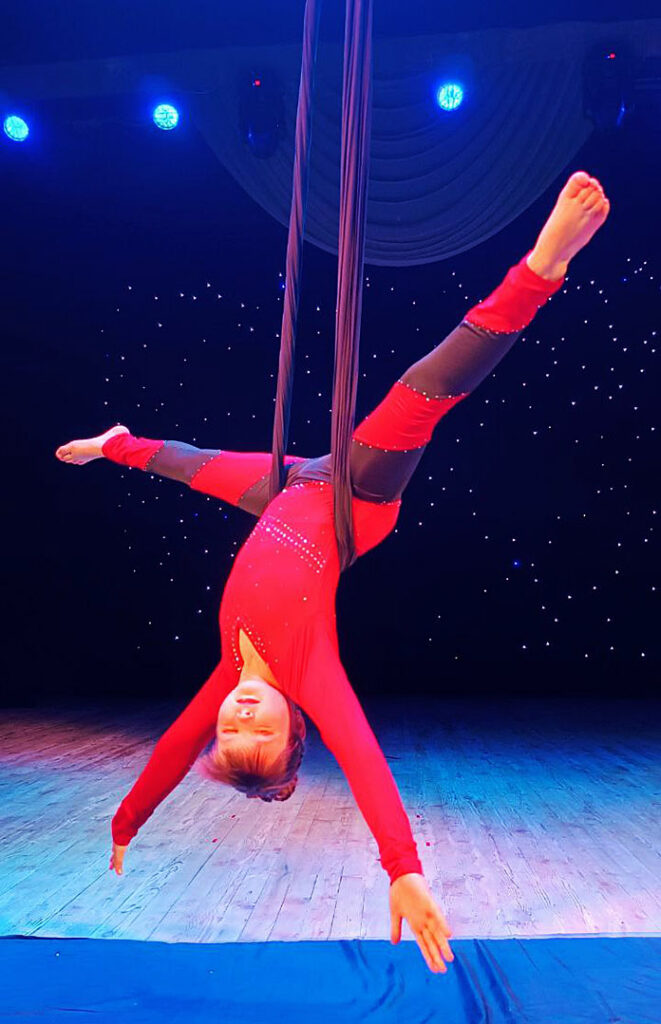 Емілія Жушман