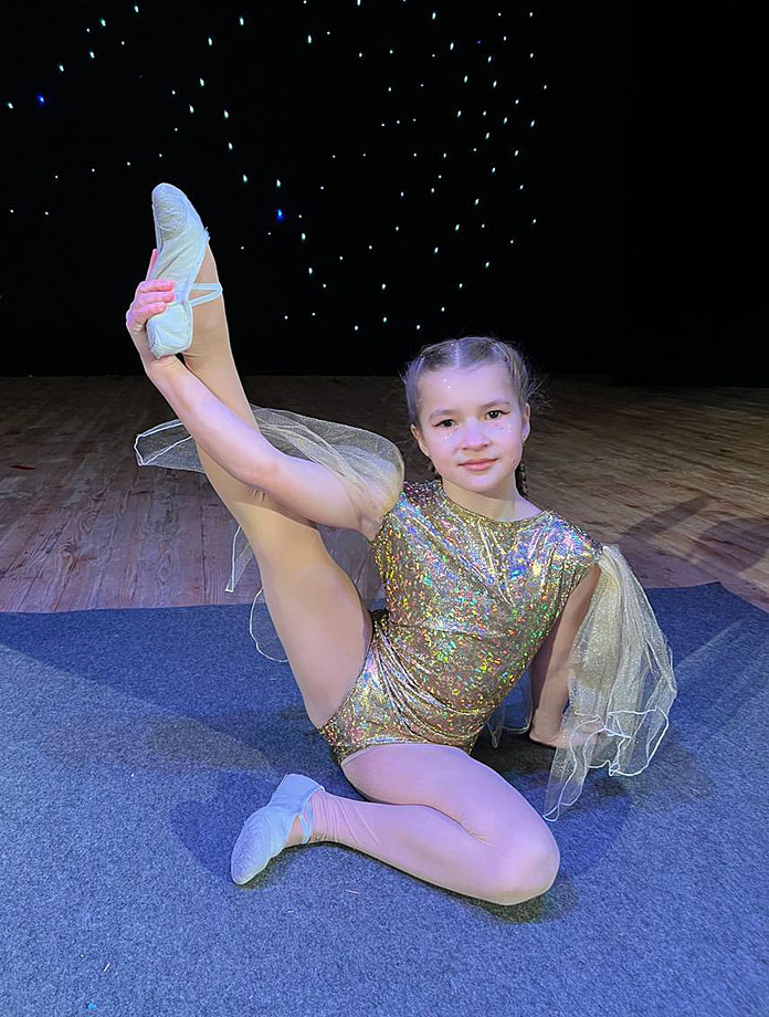 Вікторія Чміль та Емілія Цибуленко 